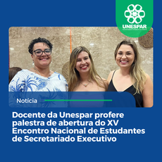 Professoras Simone Rezende (esquerda) e Samantha Frolich celebram participação no XV Enesec com a aluna Thalita Cristina - Foto: Rosely Silva