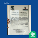 Placa com o nome da professora Bana no Centro de Conferências