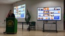 Maria Ivete Basniak em conferência