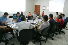 Reunião foi realizada na segunda-feira, 18, no campus de Apucarana